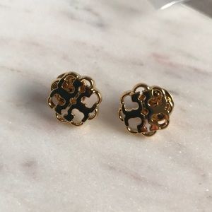 Nwot Tory Burch logo stud earrings